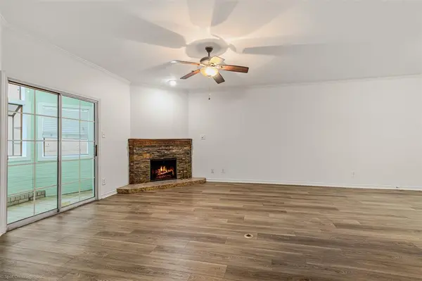 1010 Allen Street #213, Dallas, TX 75204