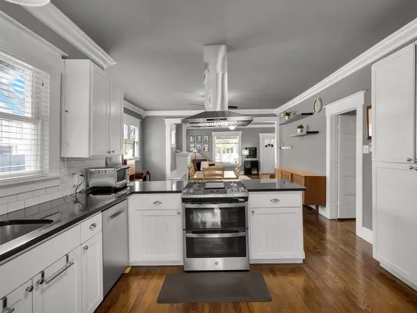 Fort Worth, TX 76110,1942 Fairmount Avenue