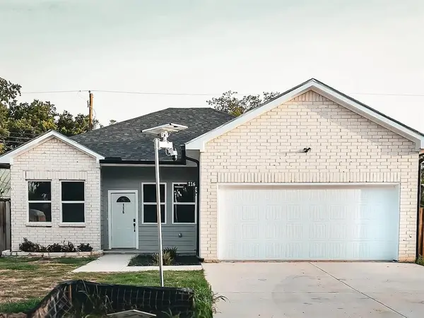 116 Willow Lane, Roanoke, TX 76262