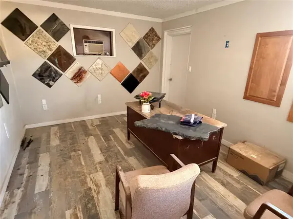 1012 W Main Street, Eastland, TX 76448