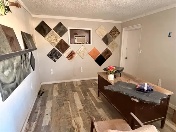 1012 W Main Street, Eastland, TX 76448