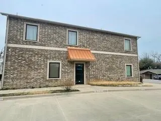 105 N Lakeview Drive, Lake Dallas, TX 75065