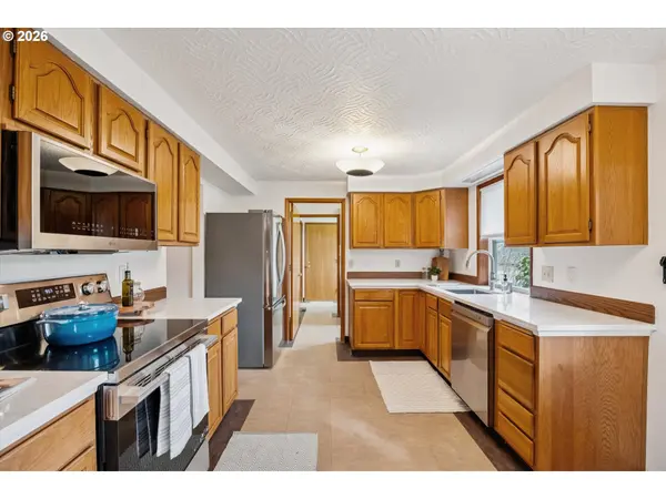 4160 SE HARVEY ST, Milwaukie, OR 97222