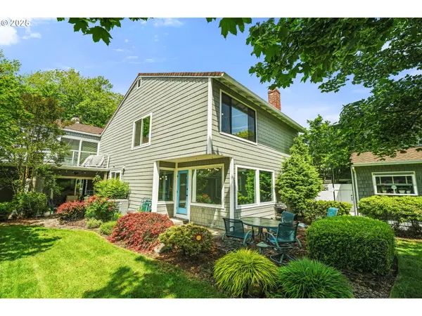 570 N HAYDEN BAY DR, Portland, OR 97217