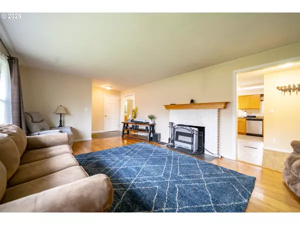 Salem, OR 97317,5940 MACLEAY RD SE