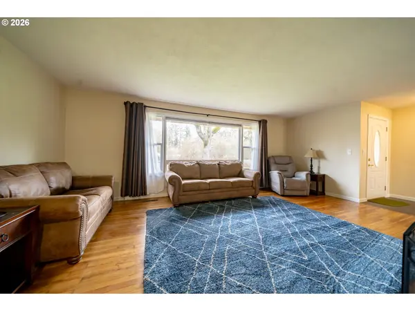 5940 MACLEAY RD SE, Salem, OR 97317