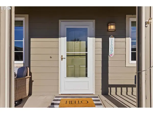 5558 SOLO POINT DR, Longview, WA 98632