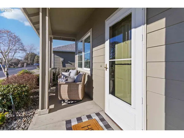 5558 SOLO POINT DR, Longview, WA 98632