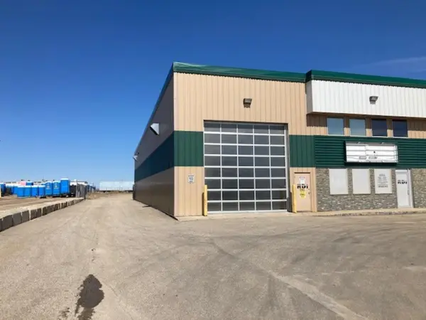 10602 79 AVE #Bay #6 & 7, Clairmont, AB T0H 0W0