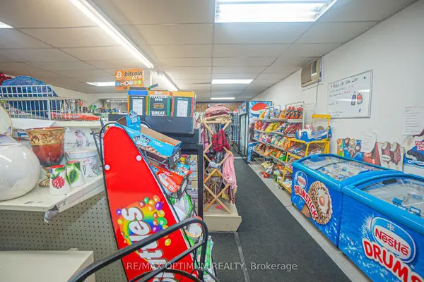 168 Bloor ST W, Oshawa, ON L1J 1P7