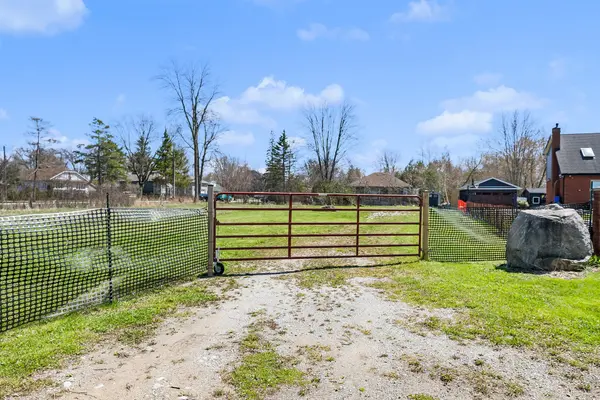 415 Lake DR E, Georgina, ON L4P 1P3