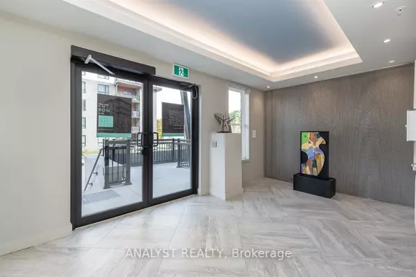 Barrie, ON L9J 0H5,306 Essa RD #404