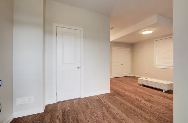 2285 Khalsa Gate, Oakville, ON L6M 1P4