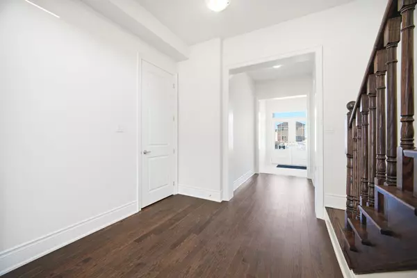 Caledon, ON L7C 4N2,32 Addison ST