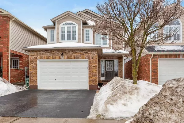 Guelph, ON N1G 5H5,9 Gosling GDNS