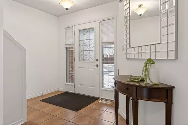 Guelph, ON N1G 5H5,9 Gosling GDNS