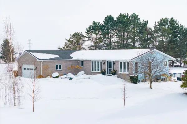 79904 Pondsview RD, Central Huron, ON N7A 3X8