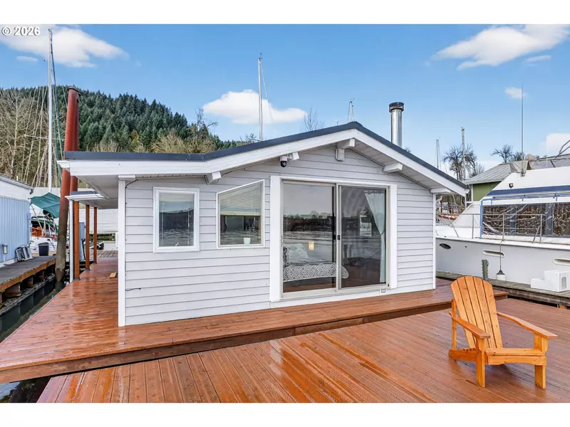 24600 NW St Helens RD #M50, Portland, OR 97231