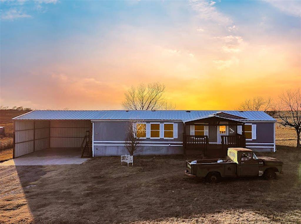 6104 Hawk Court, Joshua, TX 76058