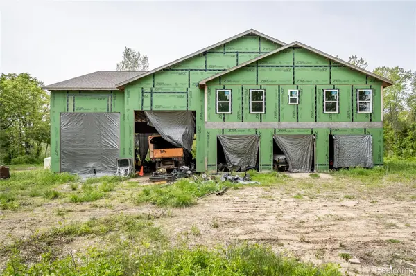 1601 W ROSE CENTER RD, Holly Twp, MI 48442