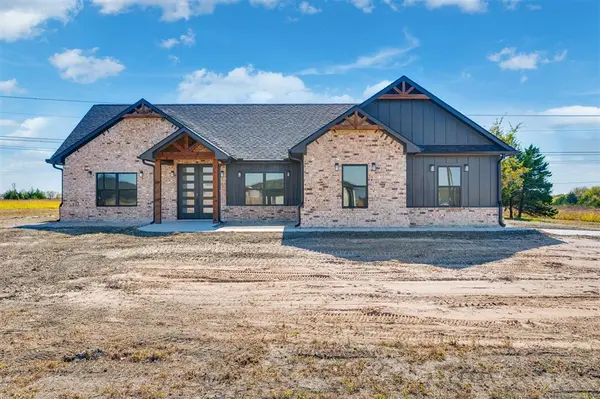 406 Private Road 24977, Brookston, TX 75421