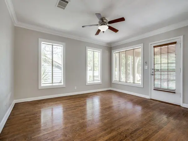 Fort Worth, TX 76116,6470 Lindell Avenue