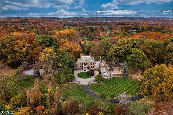 74 Village Rd, Harding Twp., NJ 07976