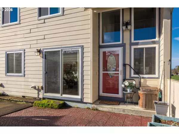 Gresham, OR 97030,445 NE VILLAGE SQUIRE AVE #4