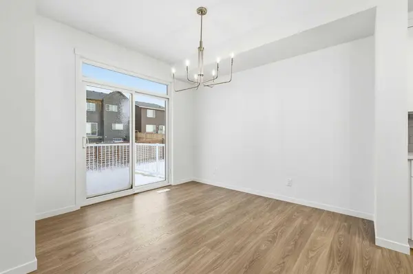 72 Calhoun Rise NE, Calgary, AB T3P 2P5