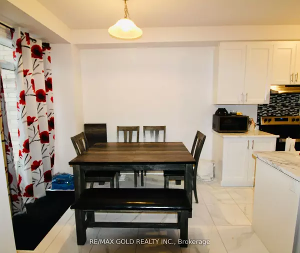 Guelph, ON N1K 0E2,166 Deerpath DR #52