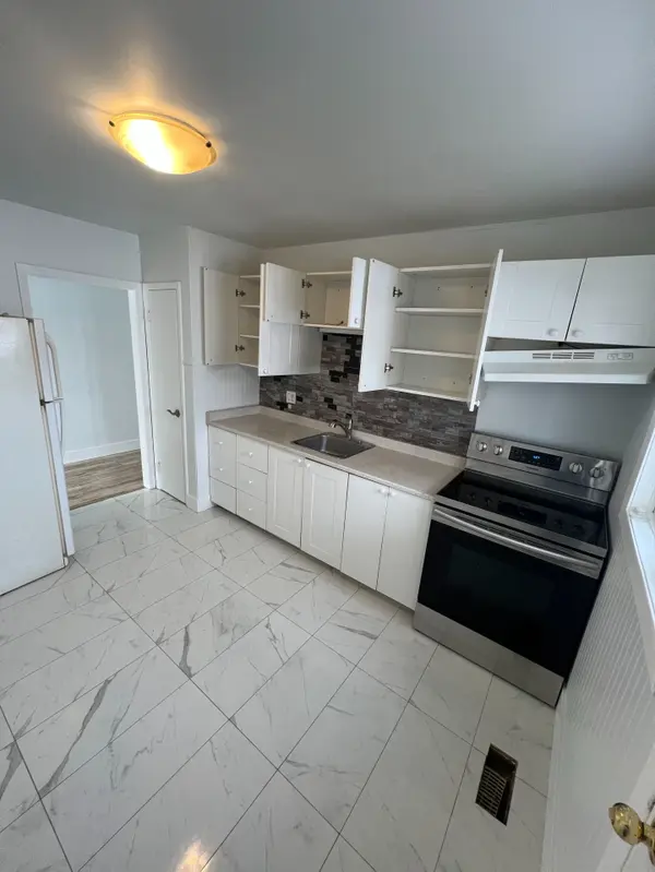 270 Clifton RD #Unit 2, Kitchener, ON N2H 4W2