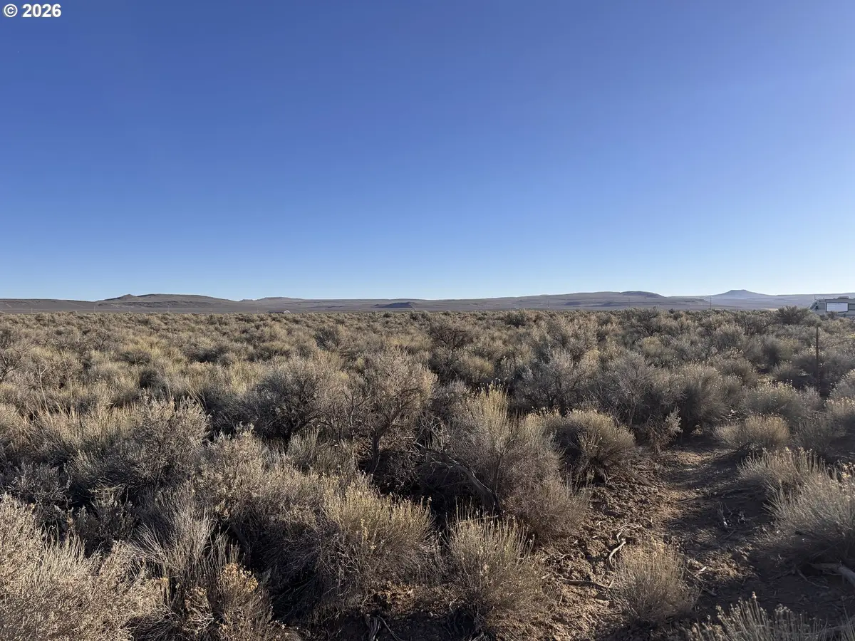 N Fandango RD, Christmas Valley, OR 97641