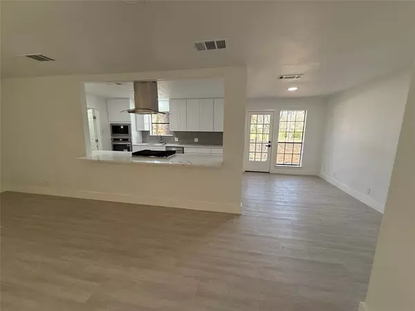 Fort Worth, TX 76109,3801 Brookhaven Circle