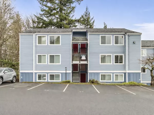 47 EAGLE CREST DR #49, Lake Oswego, OR 97035