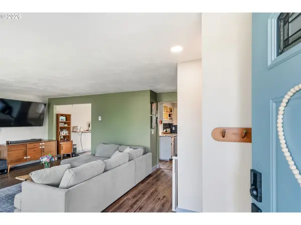 2490 SE ERMINE ST, Albany, OR 97322