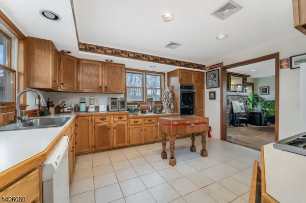 863-865 County Road 519, Kingwood Twp., NJ 08825