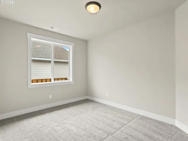 La Center, WA 98629,2027 E OTTER LOOP #68