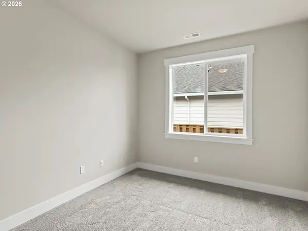 La Center, WA 98629,2027 E OTTER LOOP #68