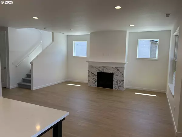 Woodburn, OR 97071,750 Magnolia AVE