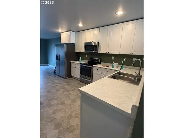 Canyonville, OR 97417,440 MONT ST