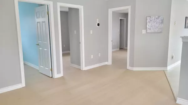 Barrie, ON L4N 5Y4,82 Shalom WAY