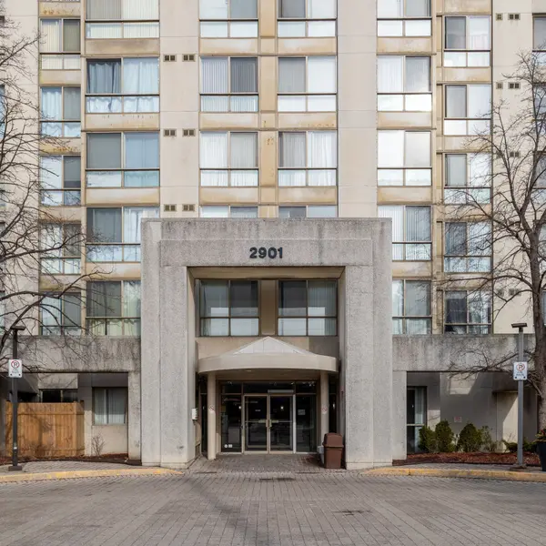 2901 Kipling AVE #501, Toronto W10, ON M9V 5E5