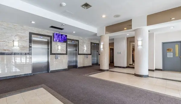 2901 Kipling AVE #501, Toronto W10, ON M9V 5E5