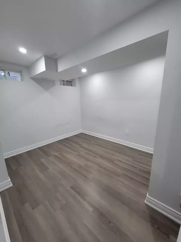 Brampton, ON L6Y 1P3,53 Hubbell RD #Bsmt