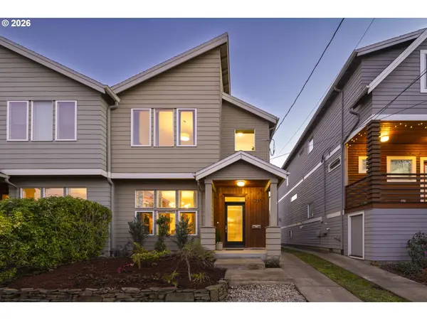 Portland, OR 97202,1220 SE LAMBERT ST