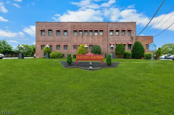 84 Park Ave Unit B102, Flemington Boro, NJ 08822