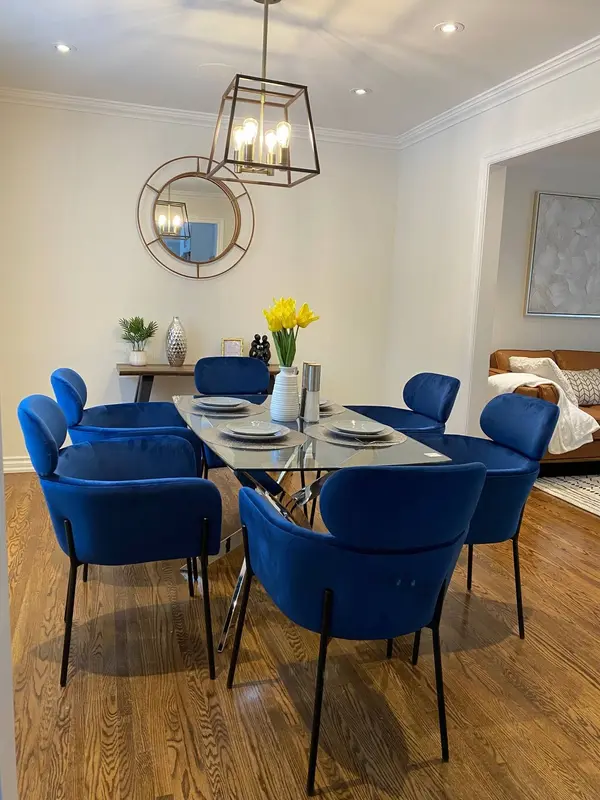 204 Weldon AVE, Oakville, ON L6K 2H8