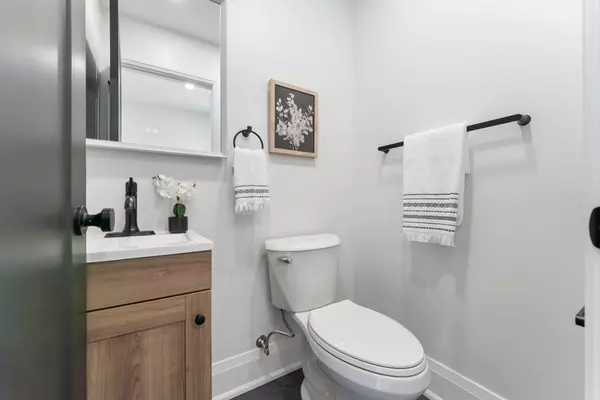 Haldimand, ON N3W 1J2,50 Fife ST W