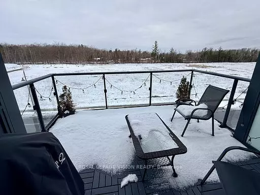 Innisfil, ON L9S 0M3,375 Sea Ray AVE #407