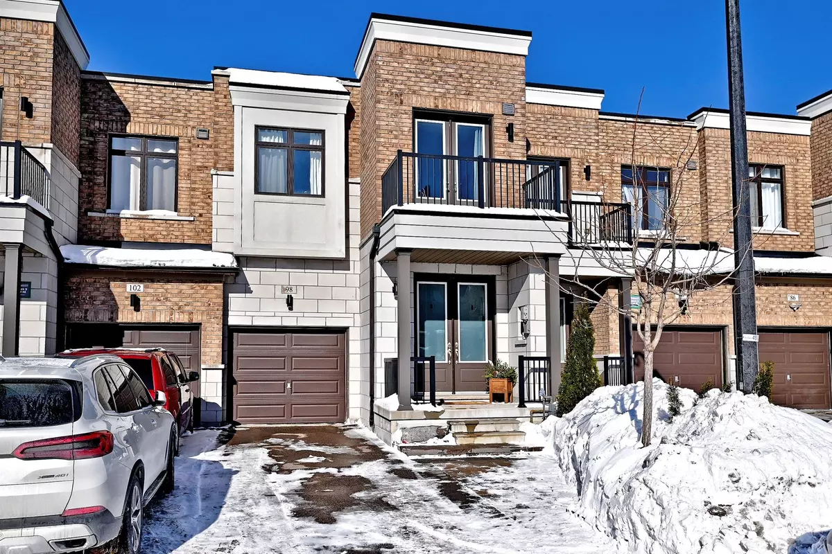 Aurora, ON L4G 2C9,98 Elyse CT